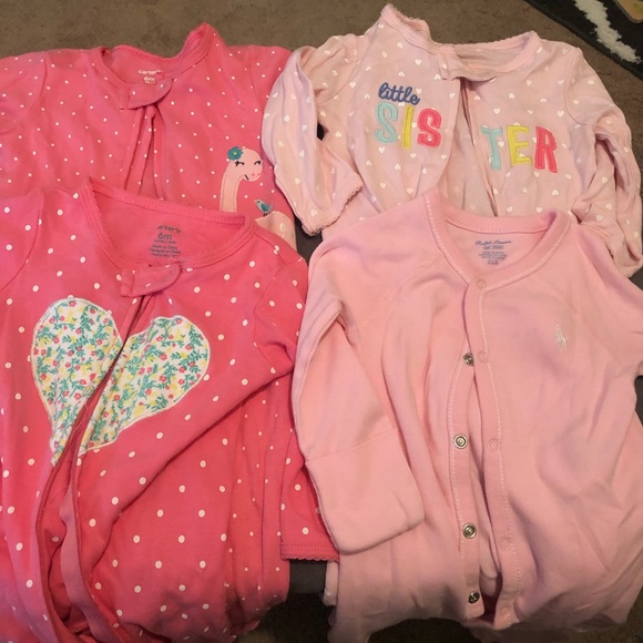 Lots of sleepers for baby - Picture 1 of 1